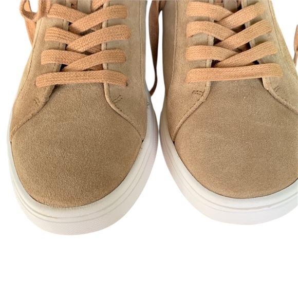 Portland Suede Leather LOW TOP Taupe
STREET SNEAKER Women’s Size 36.5 or 6 - Picture 3 of 9